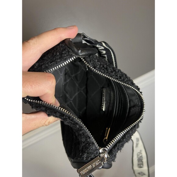 Steve Madden Crossbody Shoulder Bag Womens Black Sherpa Faux Leather Zip Logo - Picture 8 of 11
